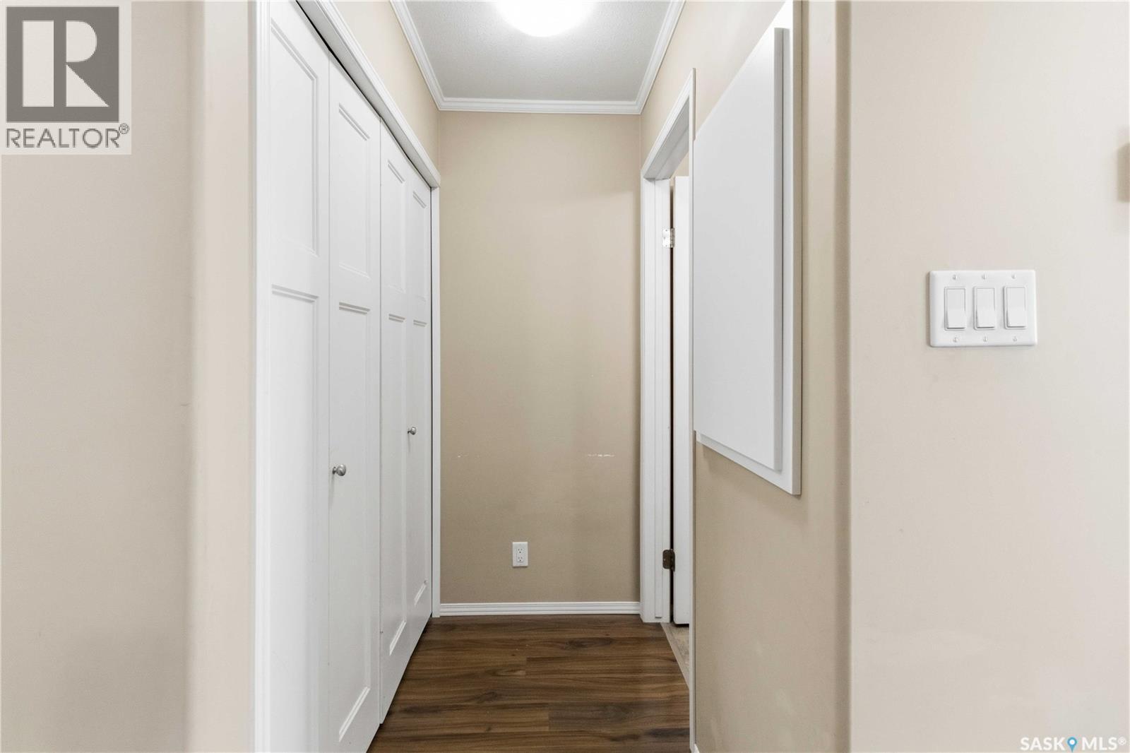 #807 110 Shillington CRESCENT - 24