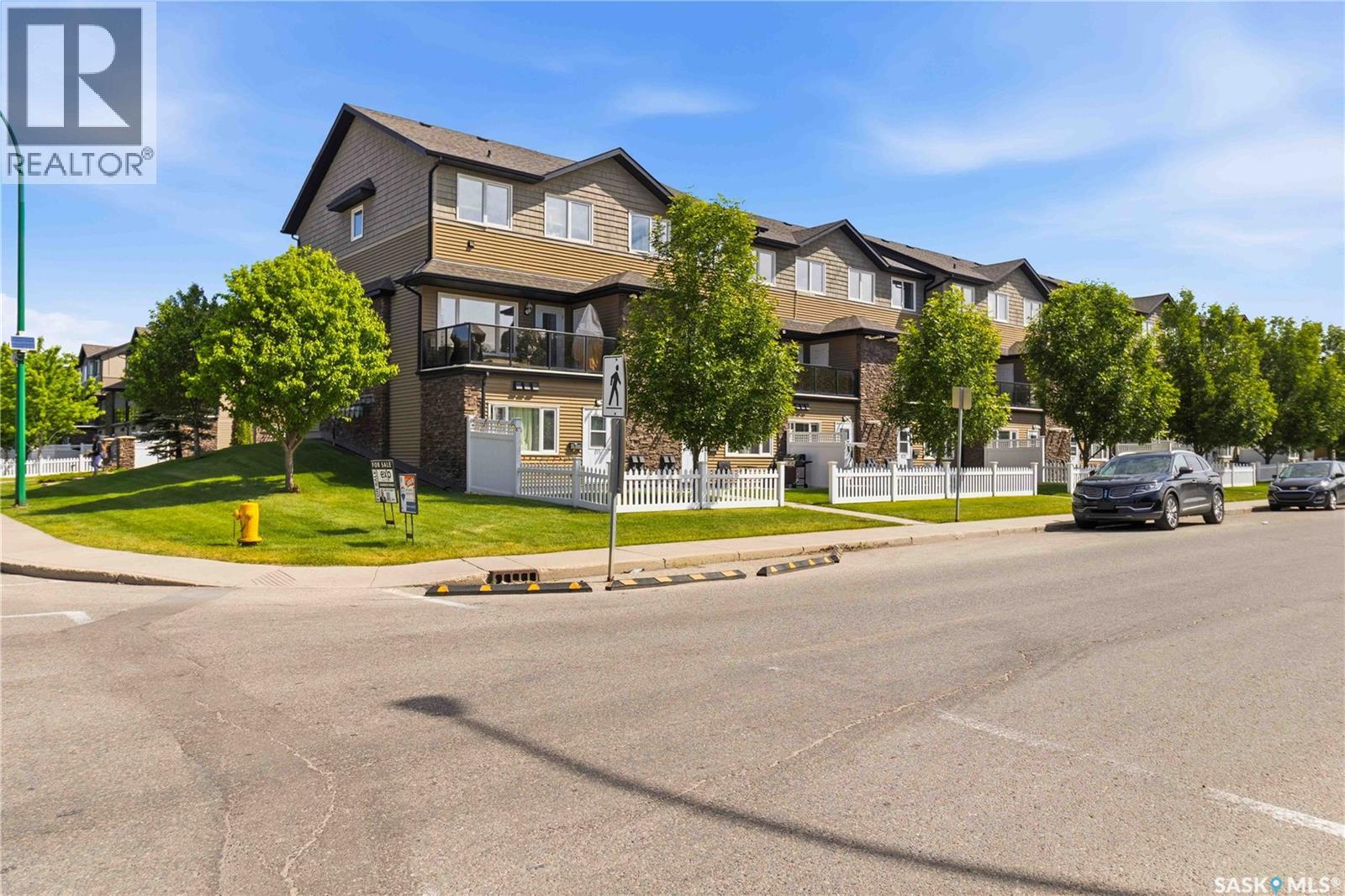 #807 110 Shillington CRESCENT - 27