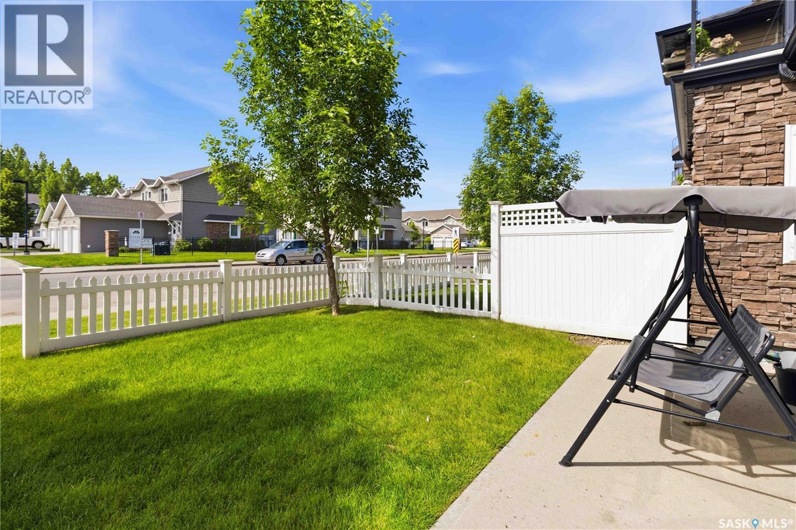 #807 110 Shillington CRESCENT - 9