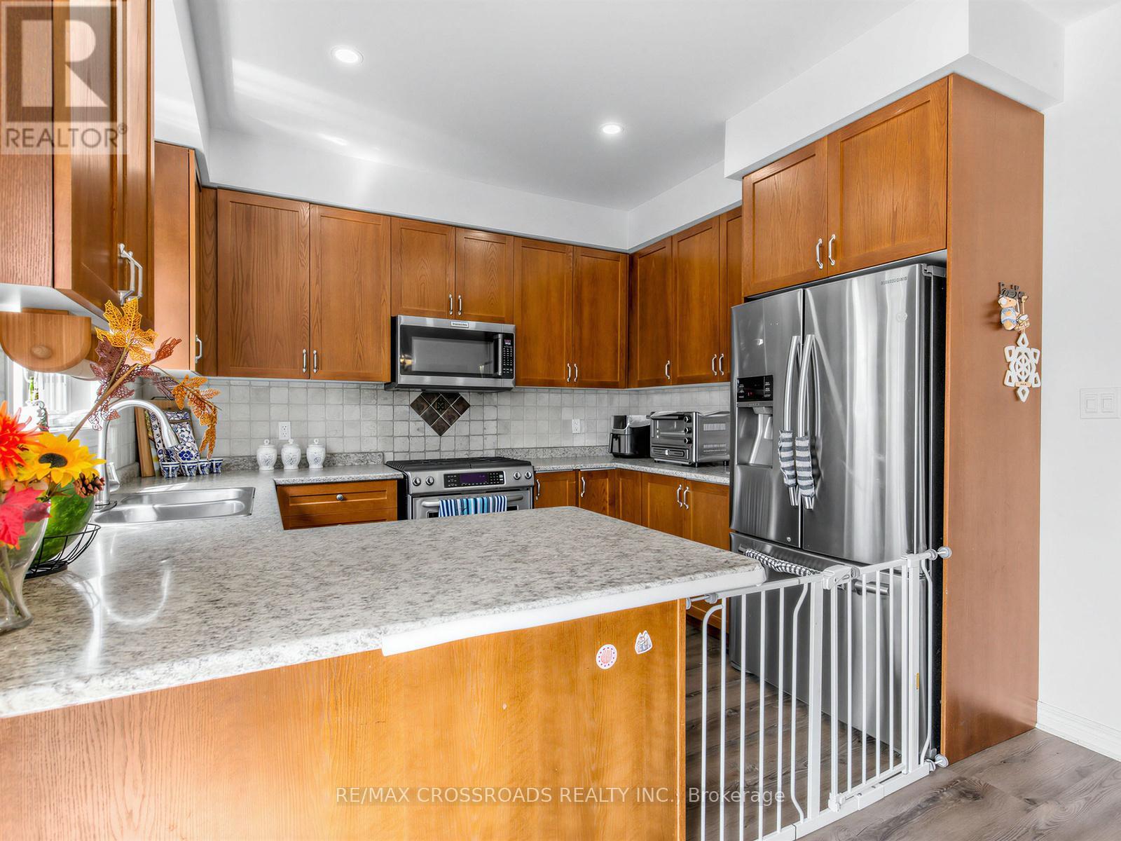 23 WORTHVIEW DRIVE S - 13
