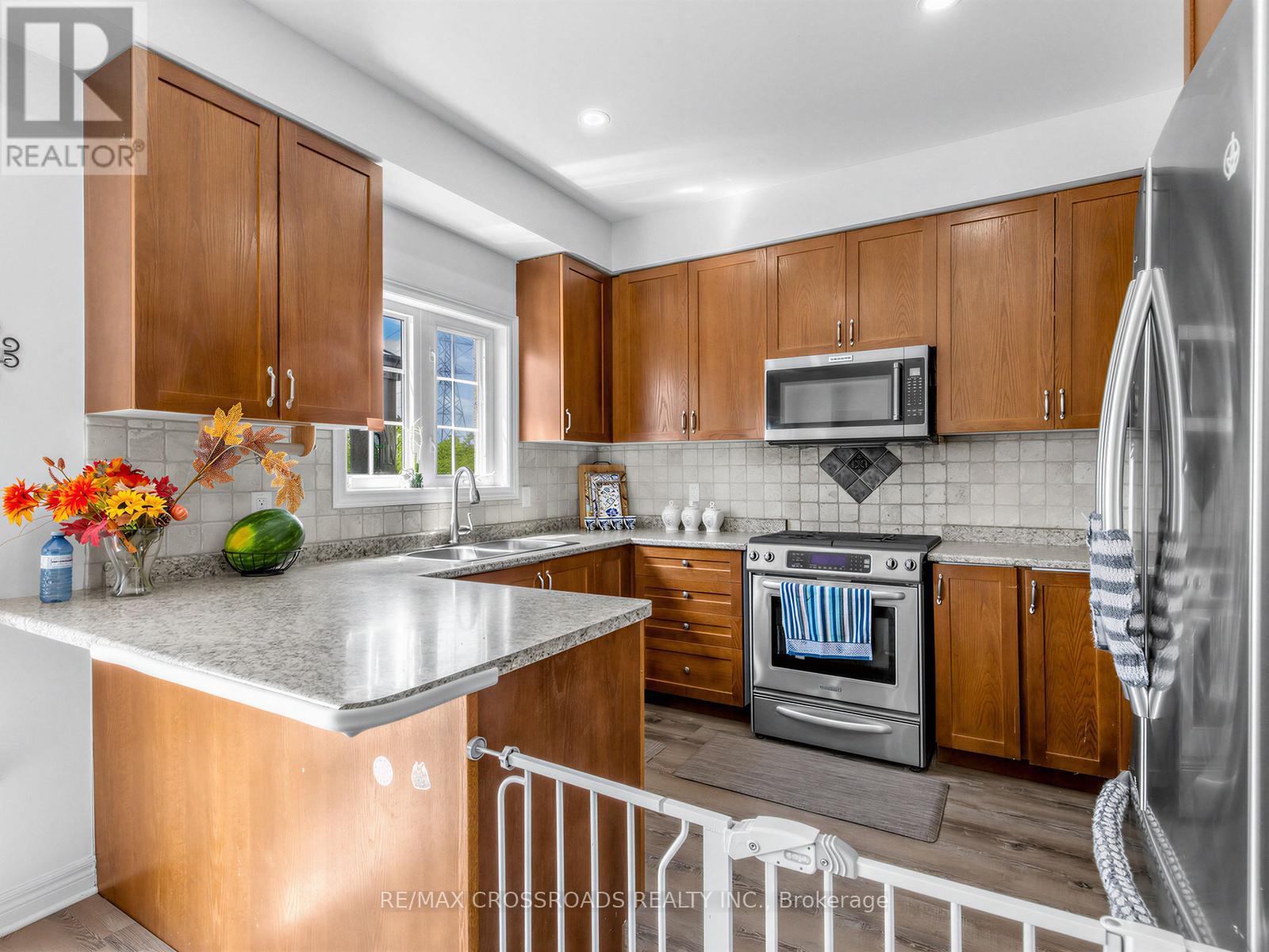 23 WORTHVIEW DRIVE S - 14