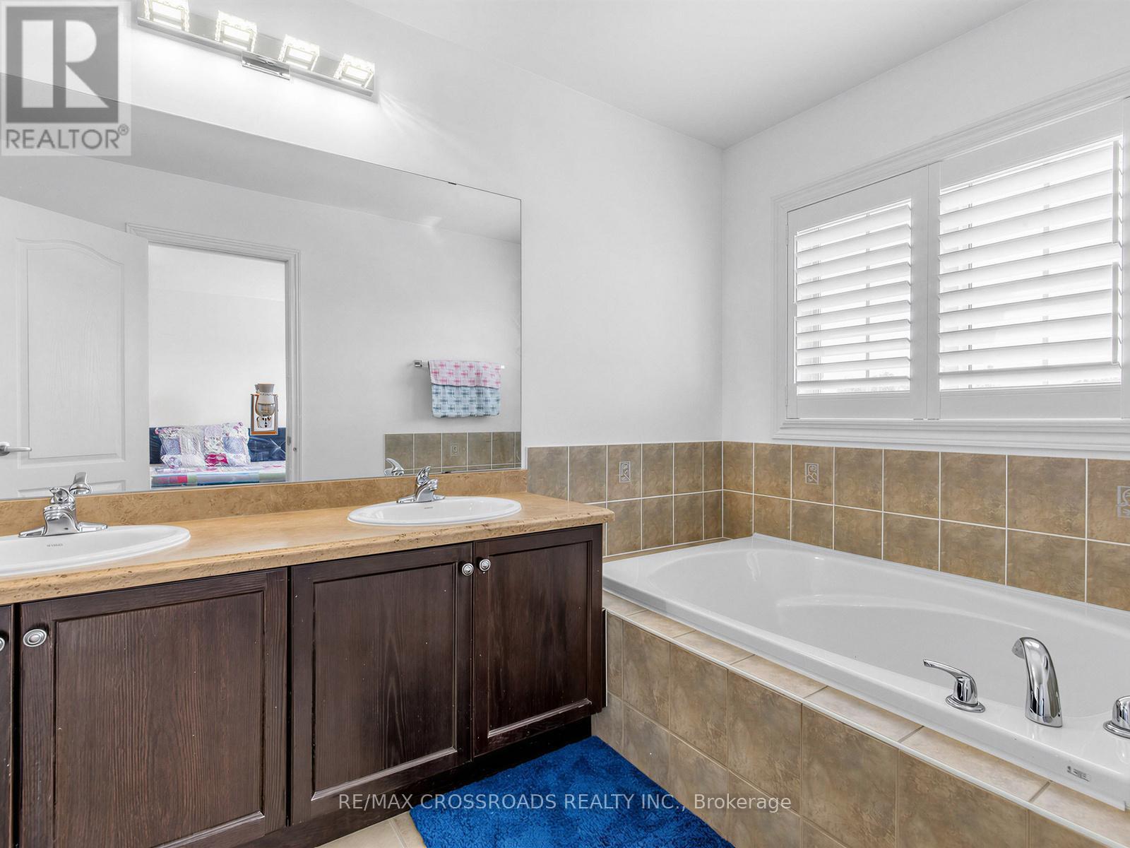 23 WORTHVIEW DRIVE S - 20