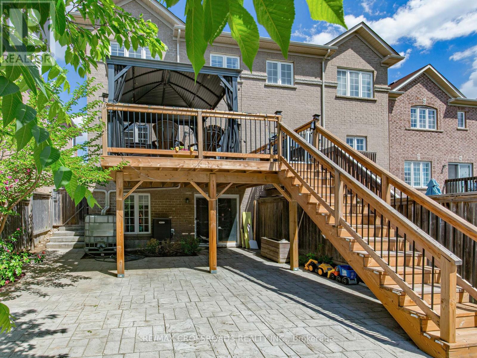 23 WORTHVIEW DRIVE S - 32