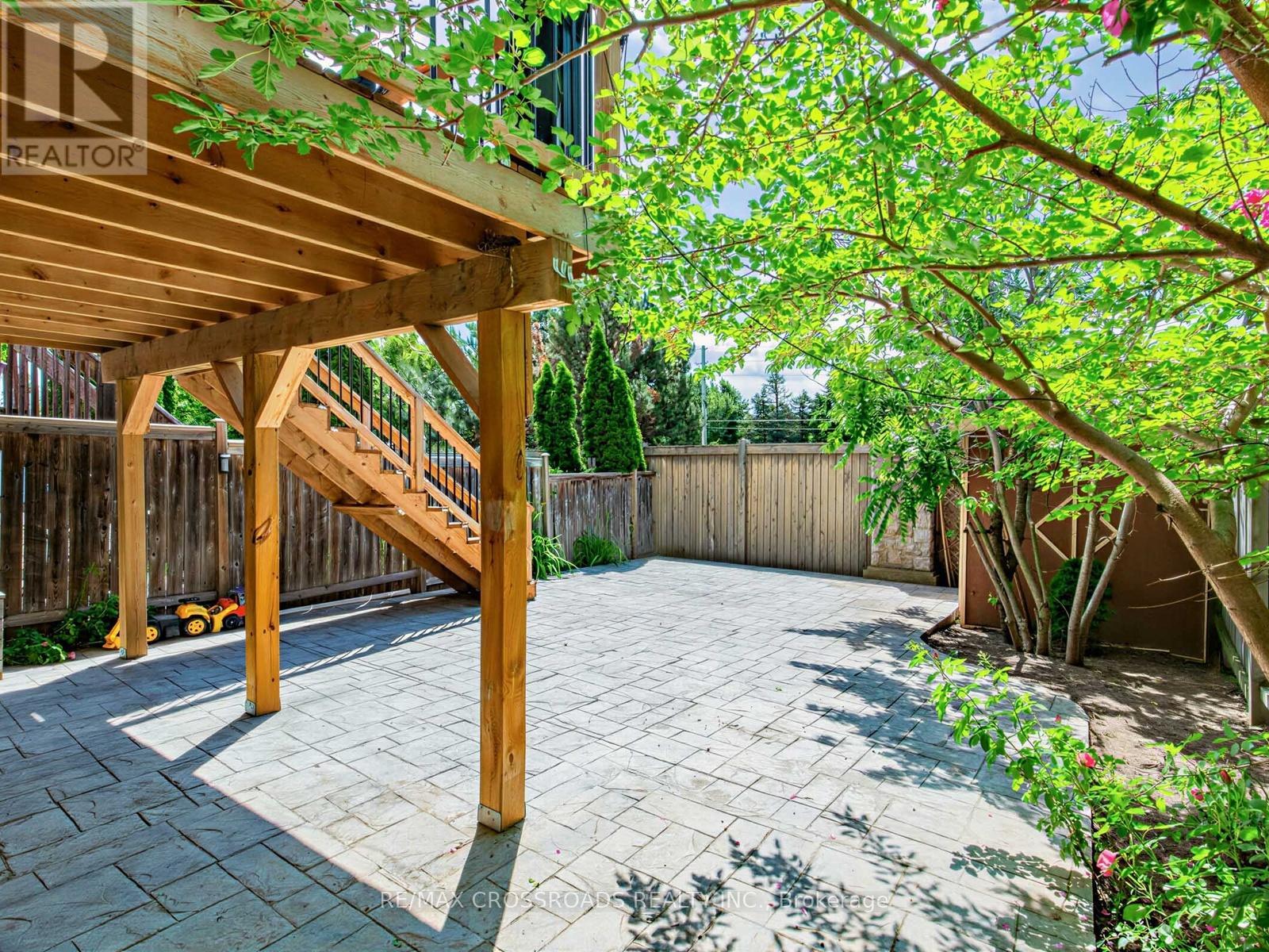 23 WORTHVIEW DRIVE S - 33
