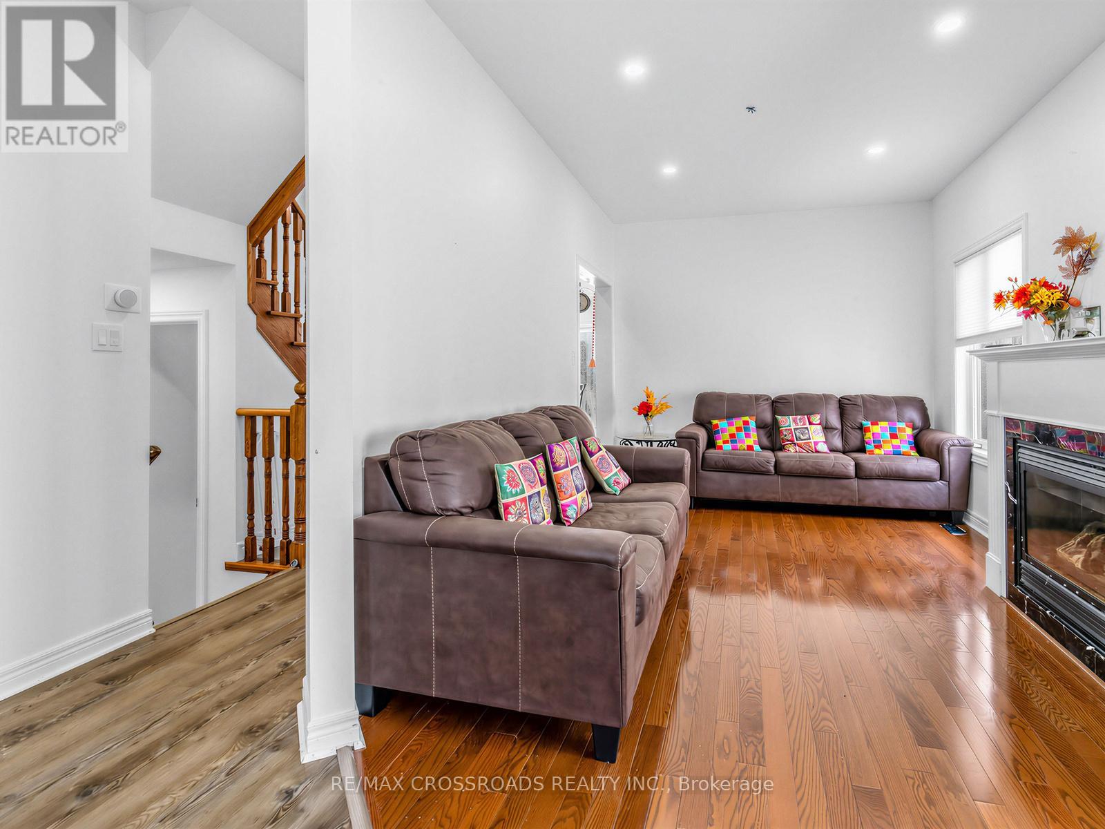 23 WORTHVIEW DRIVE S - 6