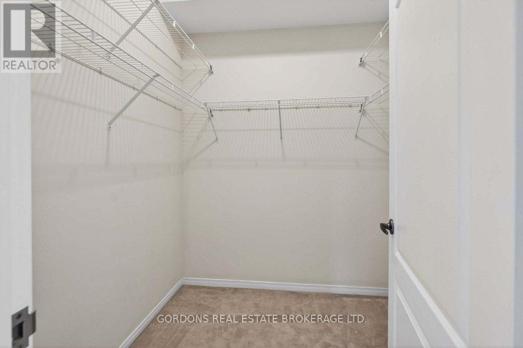 #401 350 WELLINGTON STREET - 37