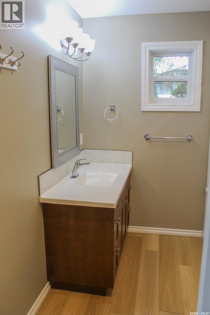 118 Babington AVENUE W — photo 13
