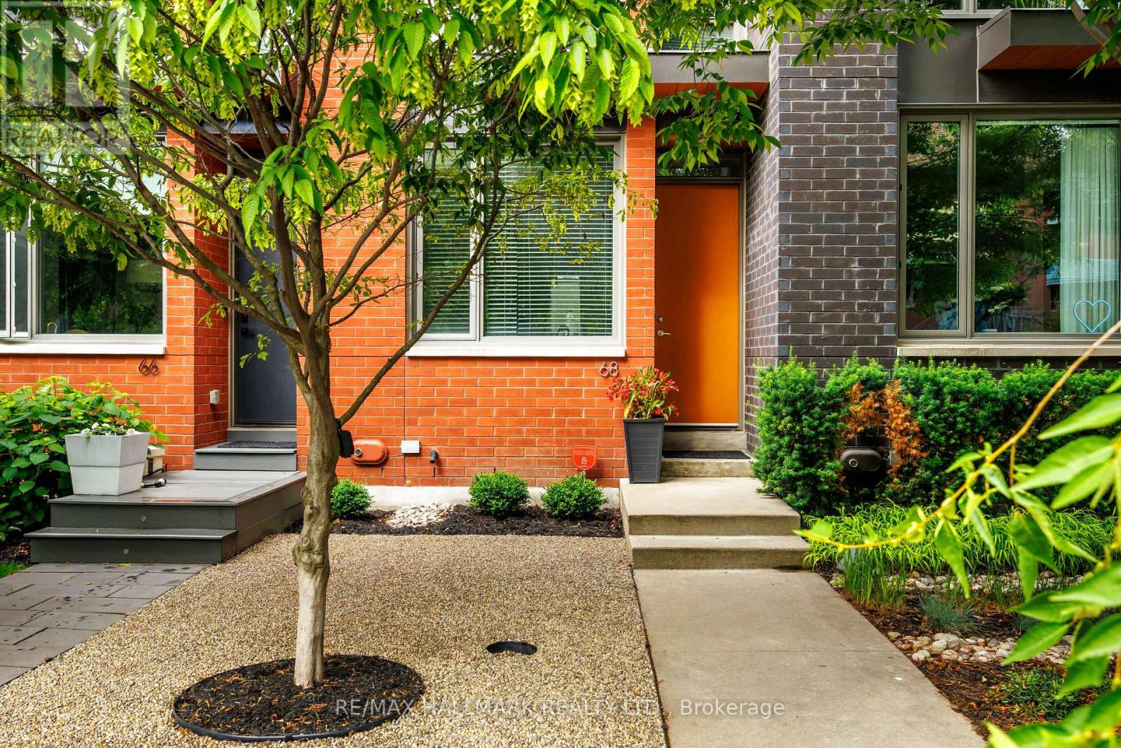 68 BOULTON AVENUE - 38