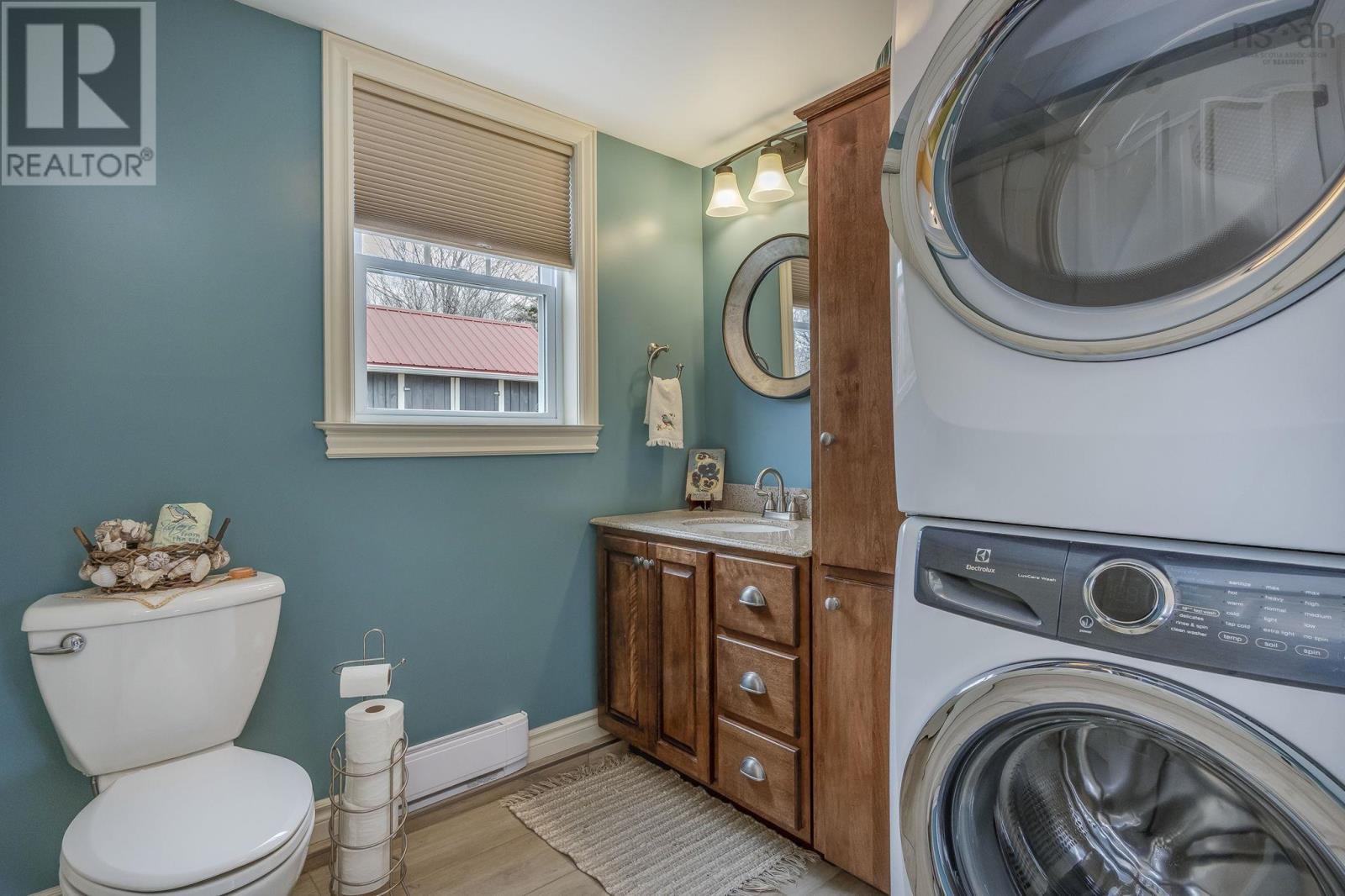 6437 Shore Road West - 19