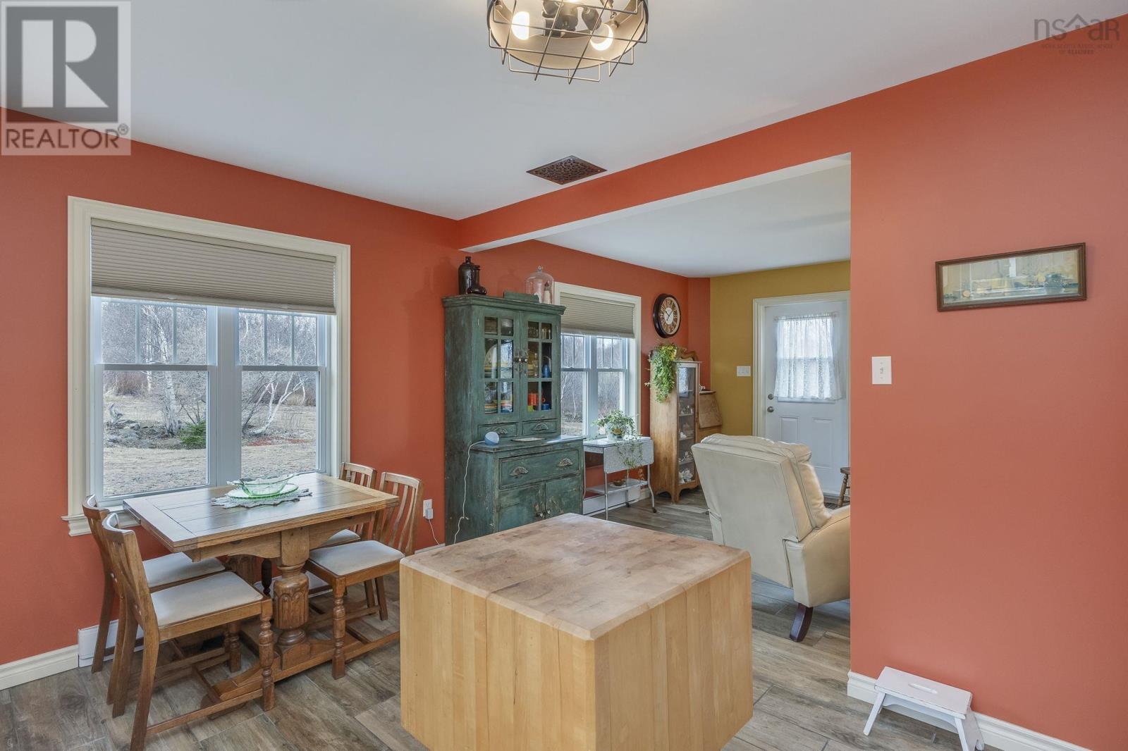 6437 Shore Road West - 16