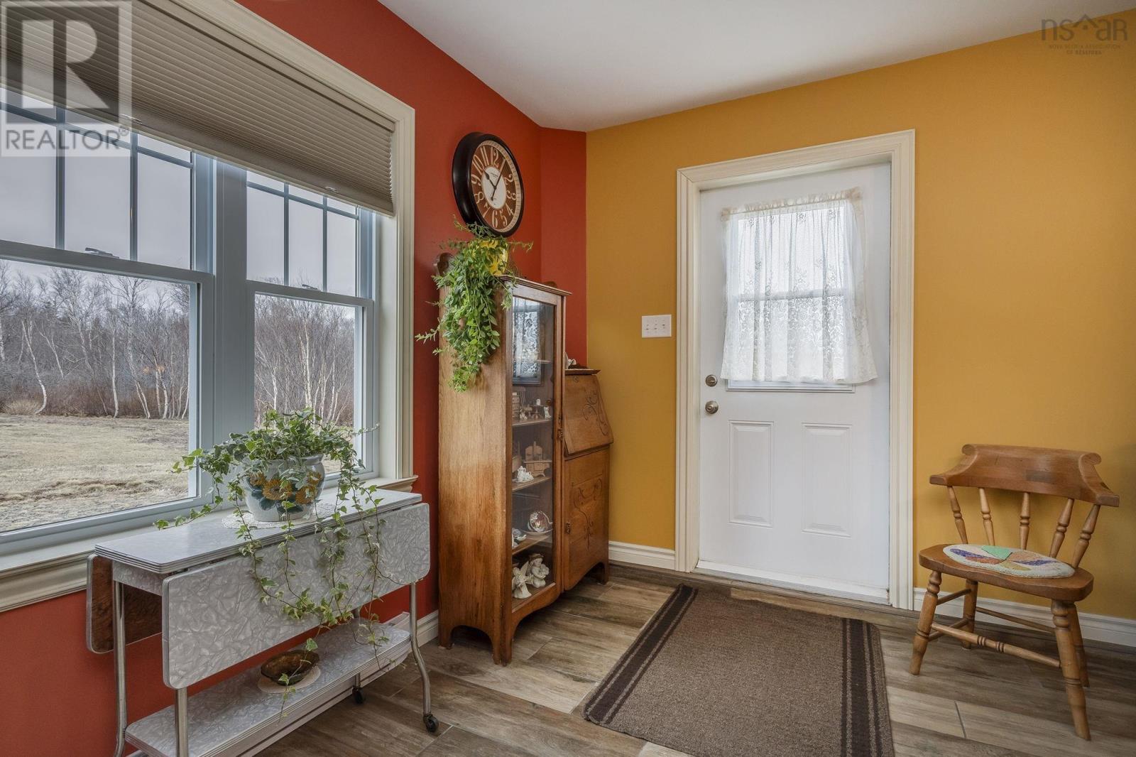 6437 Shore Road West - 6