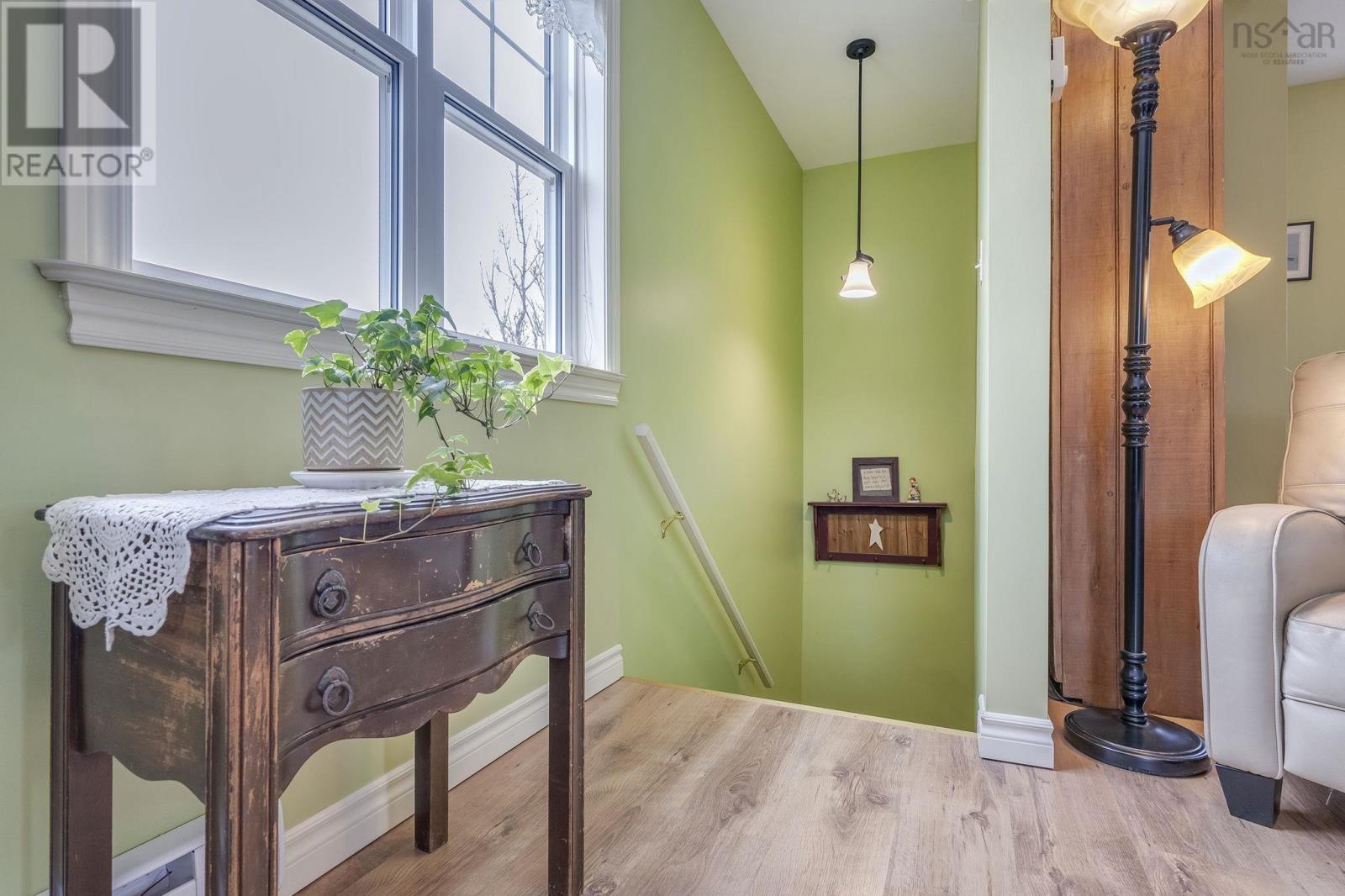 6437 Shore Road West - 23