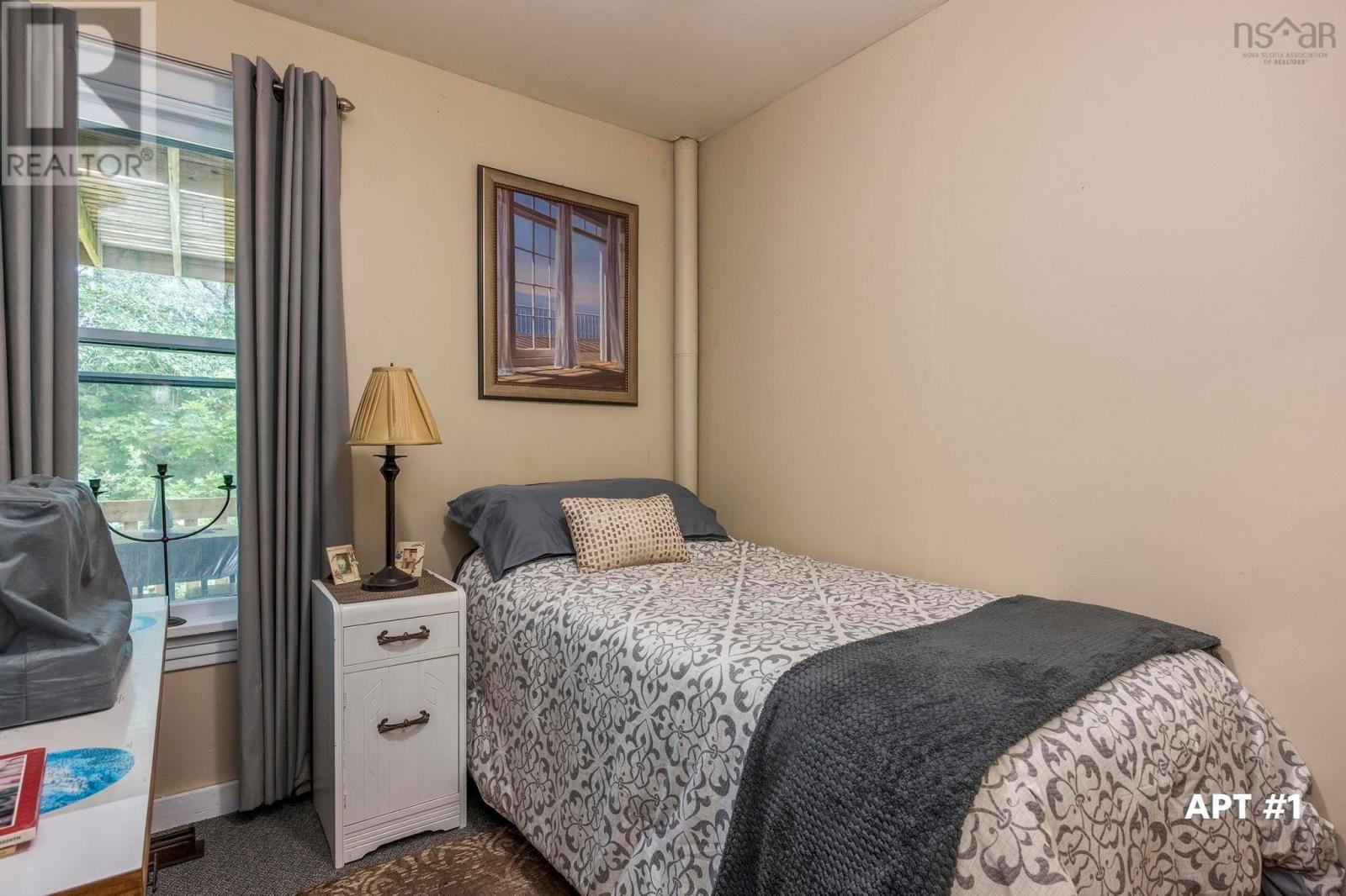 12787 Highway 1 - 31