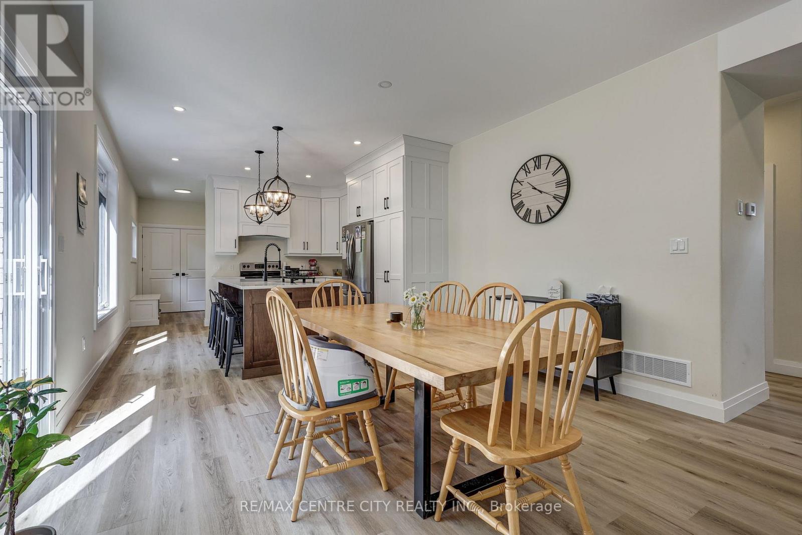9 DELEVAN CRESCENT - 7
