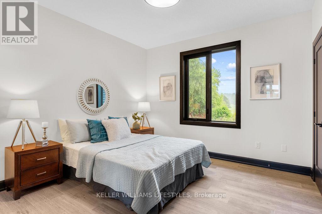 28 MANNING COURT - 29