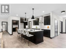 28 Manning Court, Lambton Shores, ON N0M1B0 Photo 14