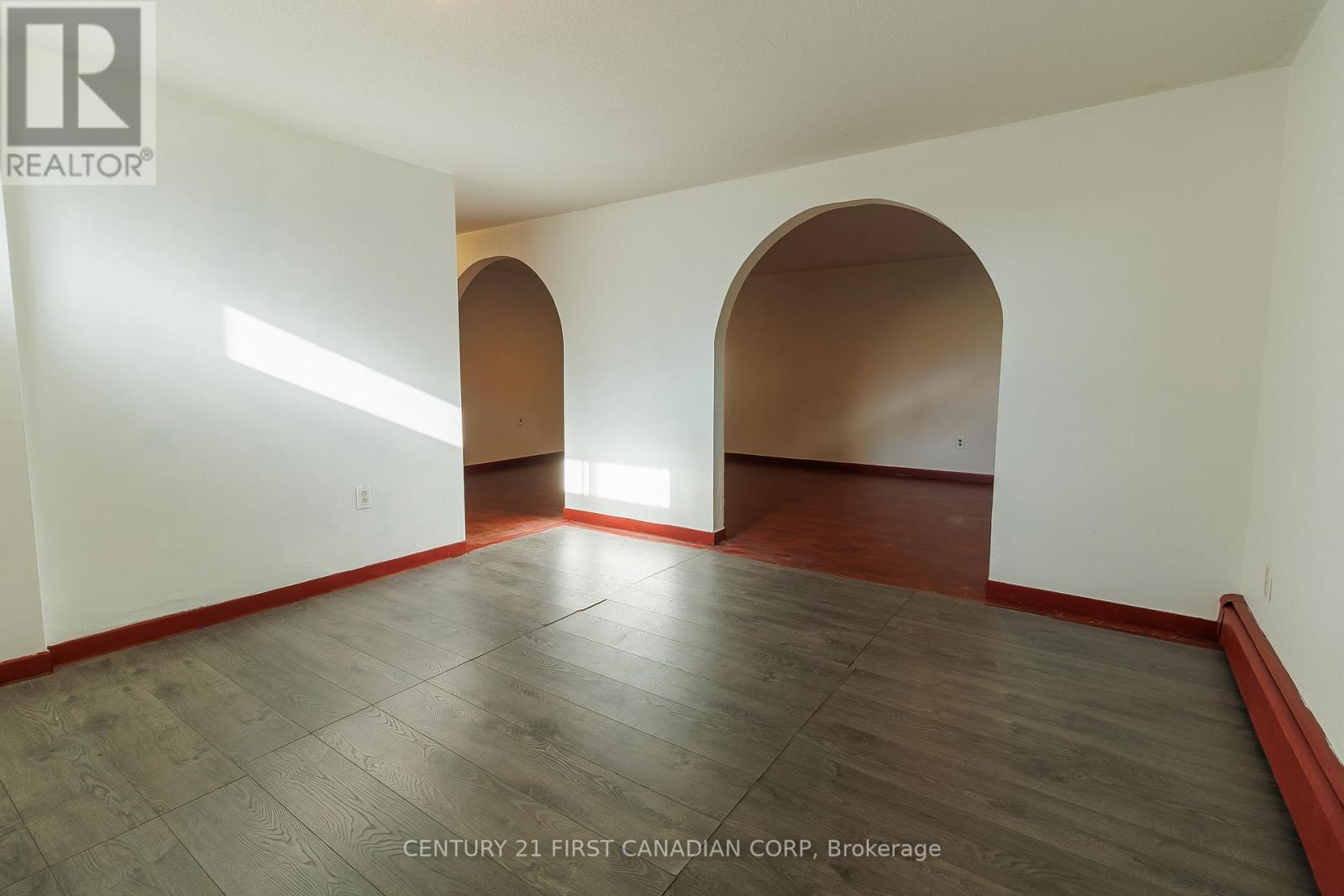 117 GOLDWICK CRESCENT - 23