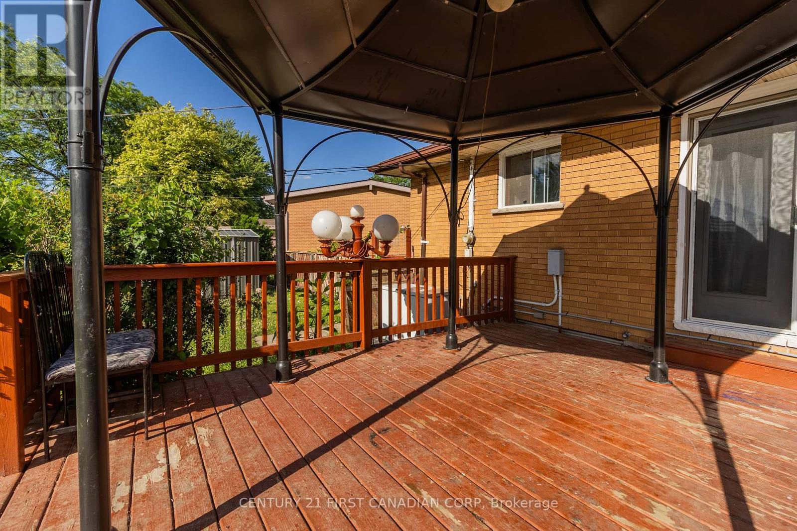 117 GOLDWICK CRESCENT - 34
