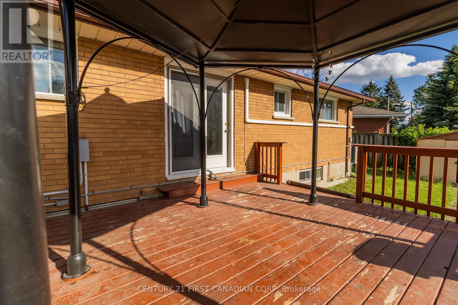 117 GOLDWICK CRESCENT - 35