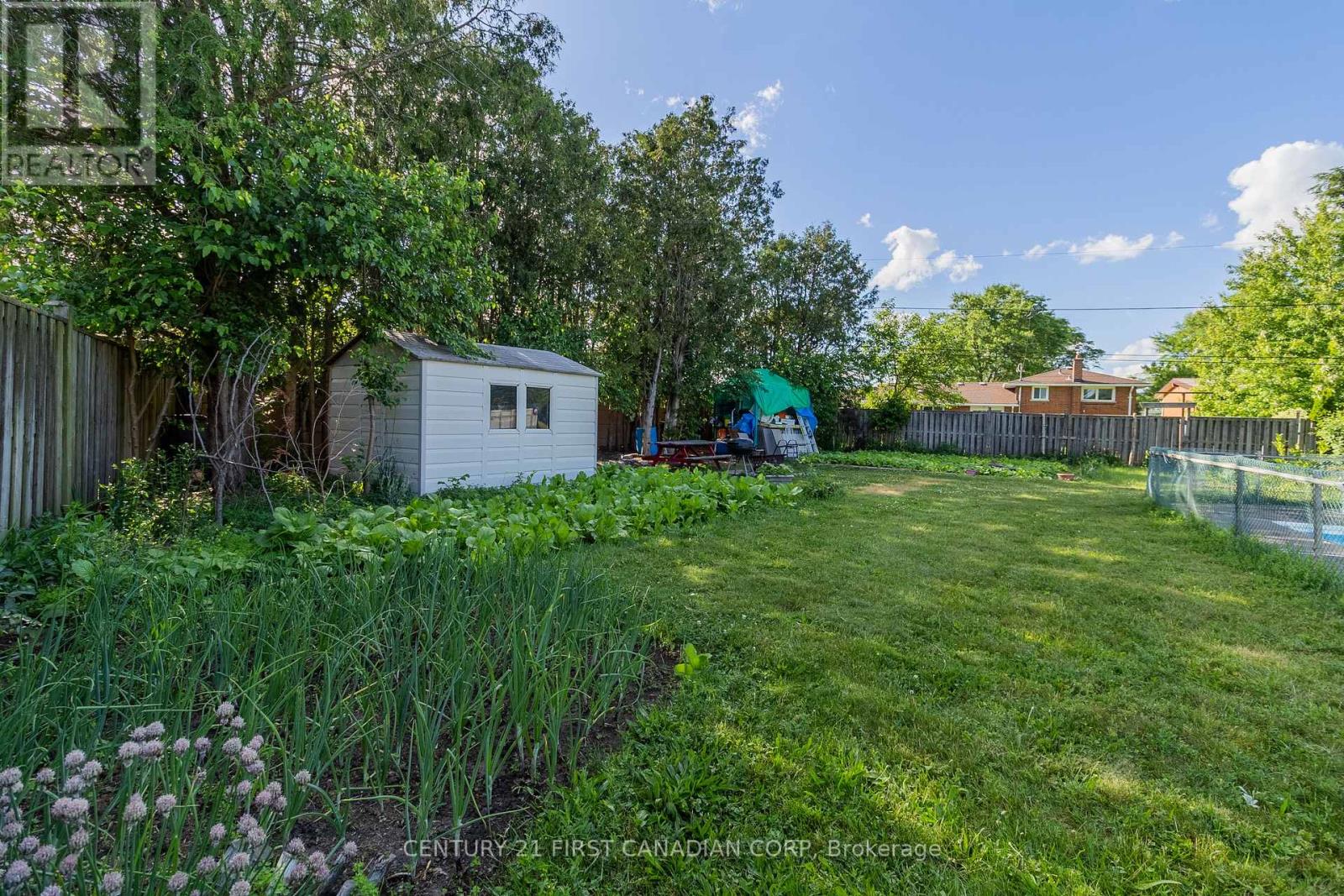 117 GOLDWICK CRESCENT - 37