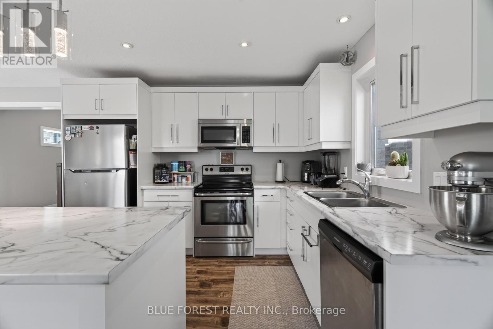 742 FREEPORT STREET - 13