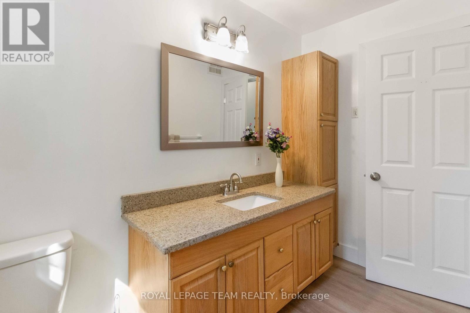204B HAWKINS DRIVE - 31