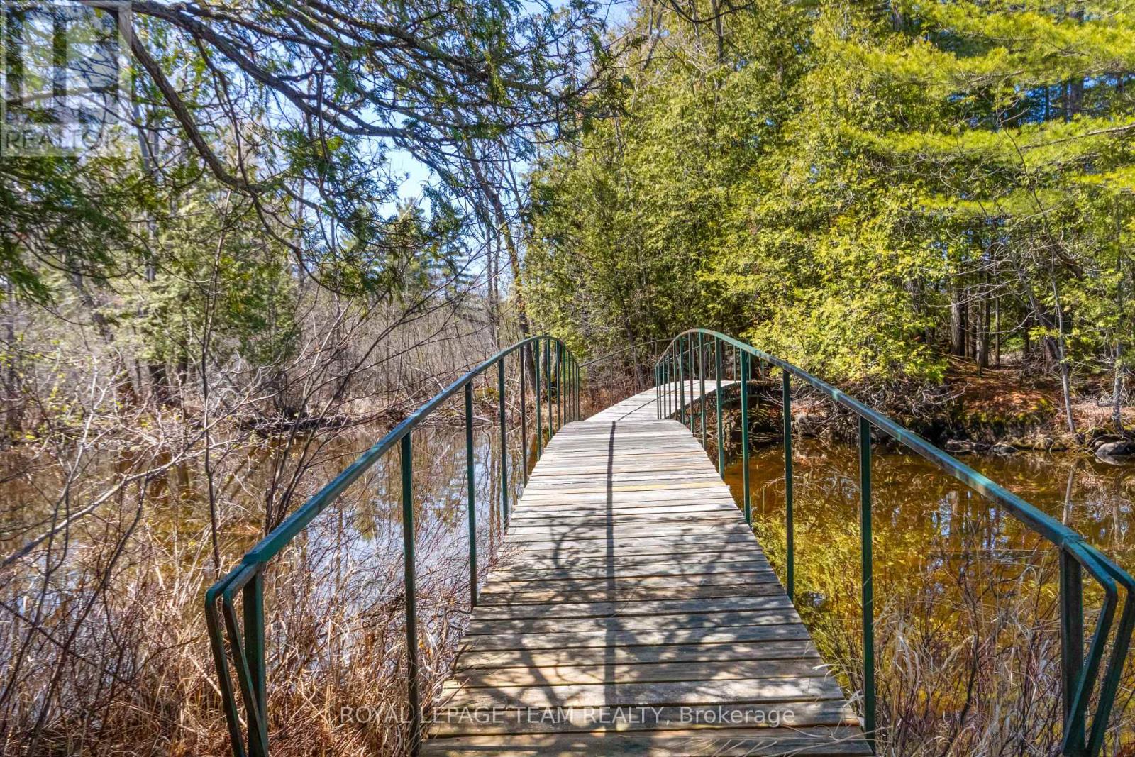 204B HAWKINS DRIVE - 6