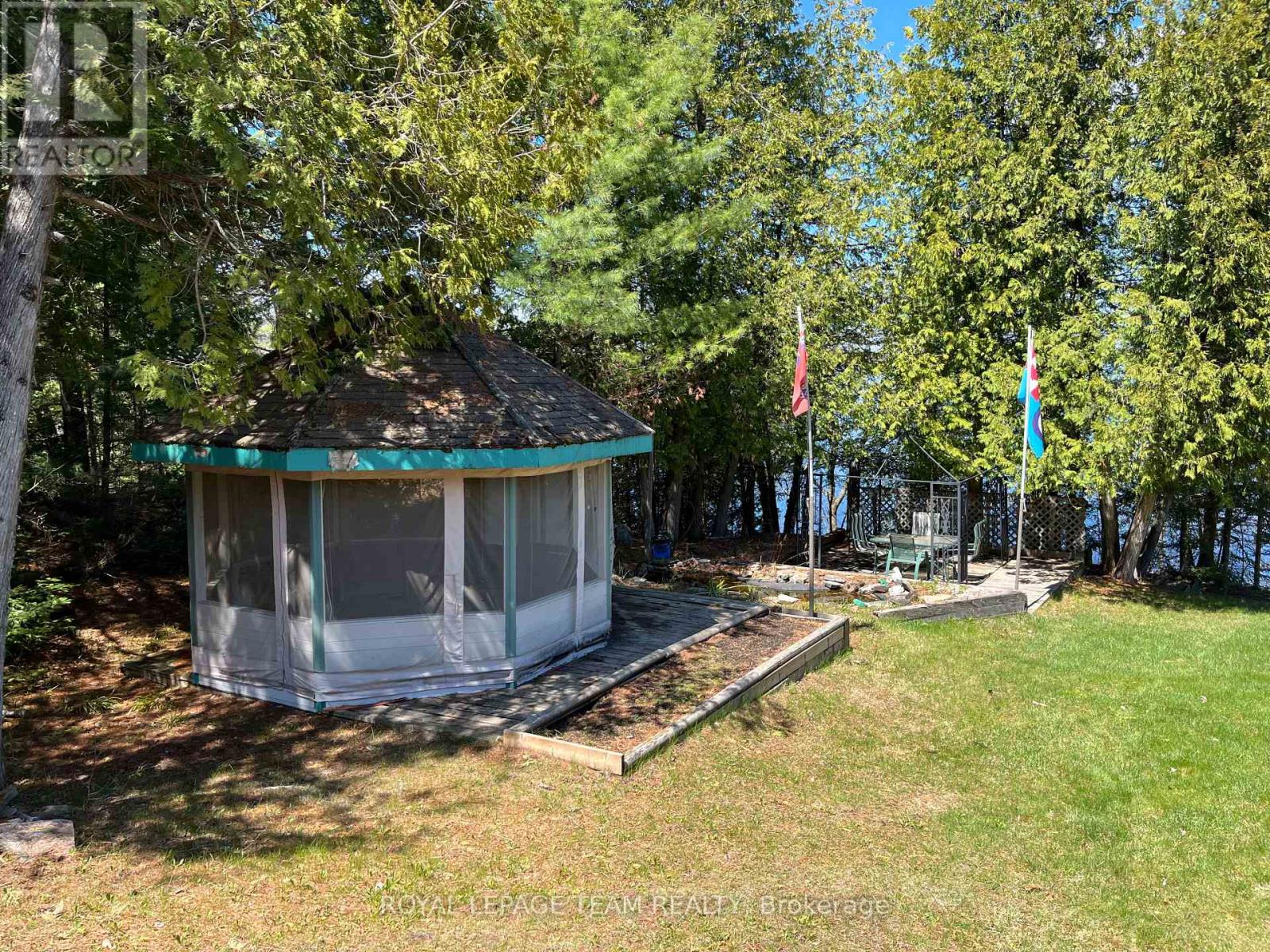 204B HAWKINS DRIVE - 9
