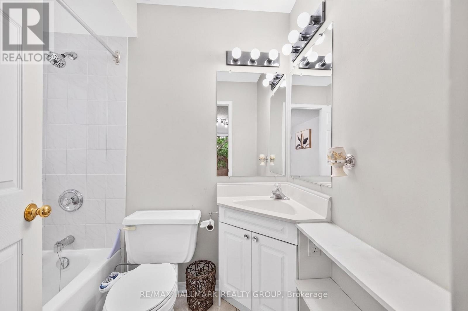 4 Bed, 4 Bath House for Sale in Ottawa – 2 – 2949 RICHMOND ROAD, Ottawa – MLS# X13466092 - Image 24