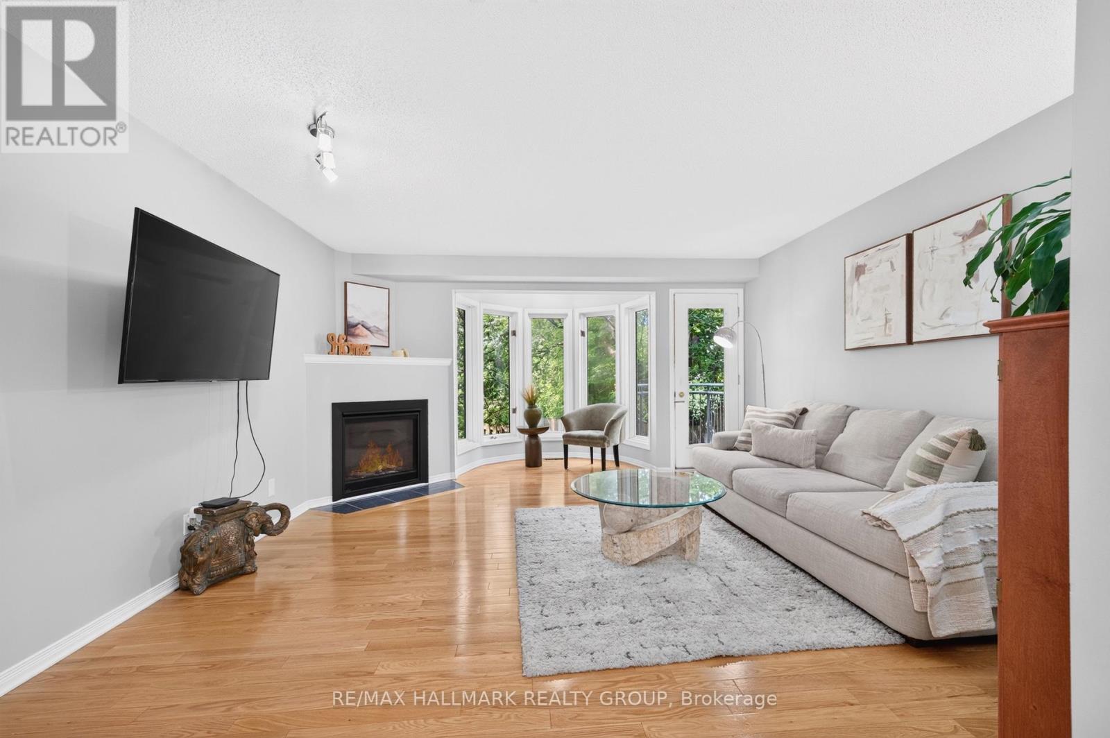 4 Bed, 4 Bath House for Sale in Ottawa – 2 – 2949 RICHMOND ROAD, Ottawa – MLS# X13466092 - Image 8
