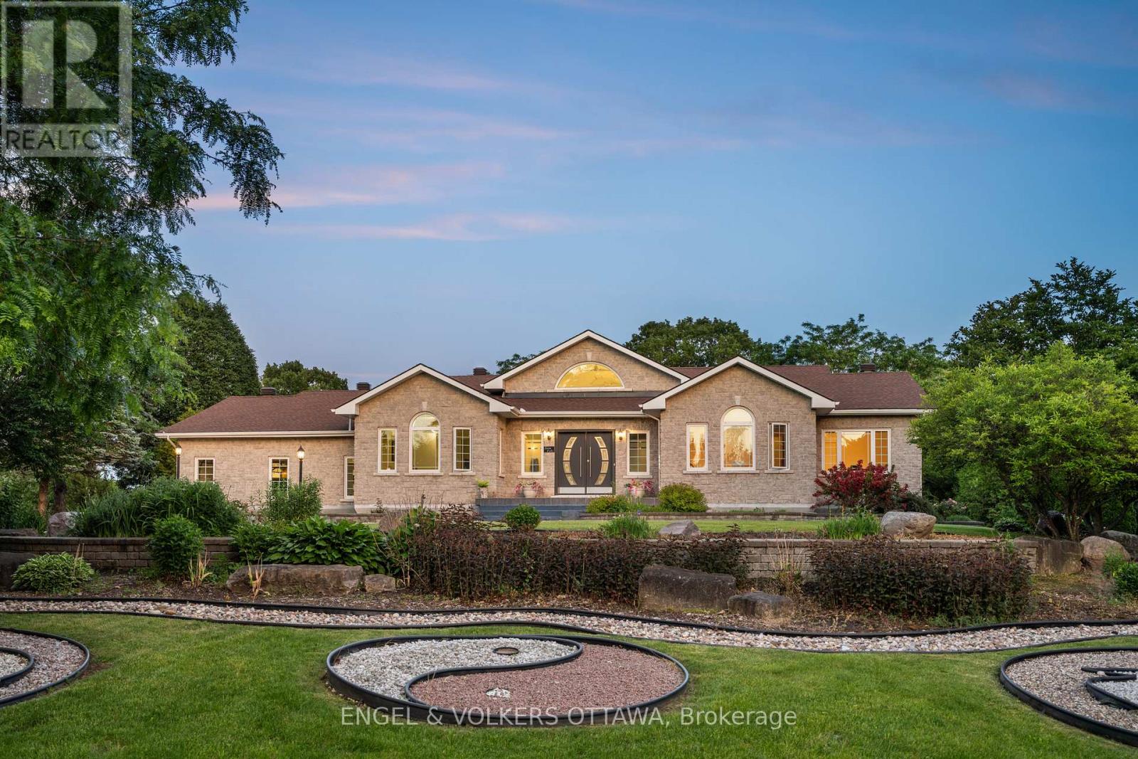 1562 LAKESHORE DRIVE - 1
