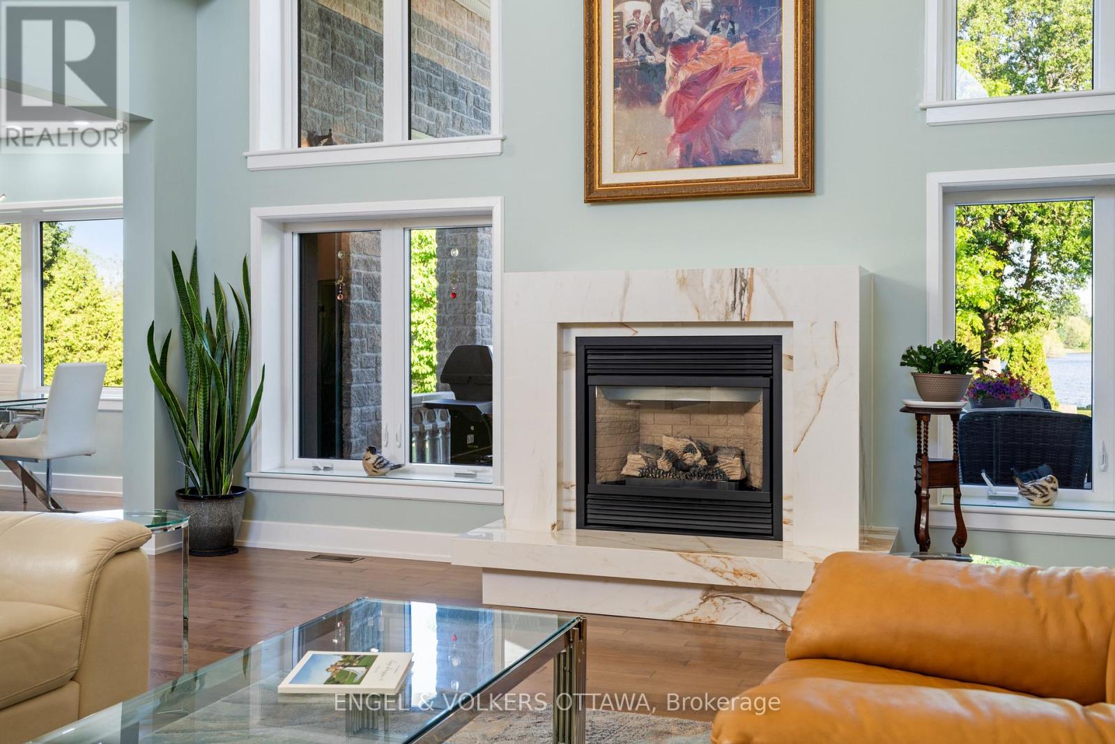 1562 LAKESHORE DRIVE - 11