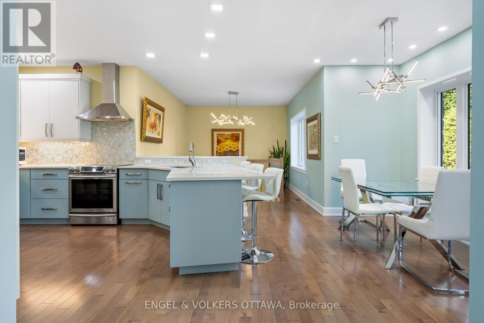 1562 LAKESHORE DRIVE - 16