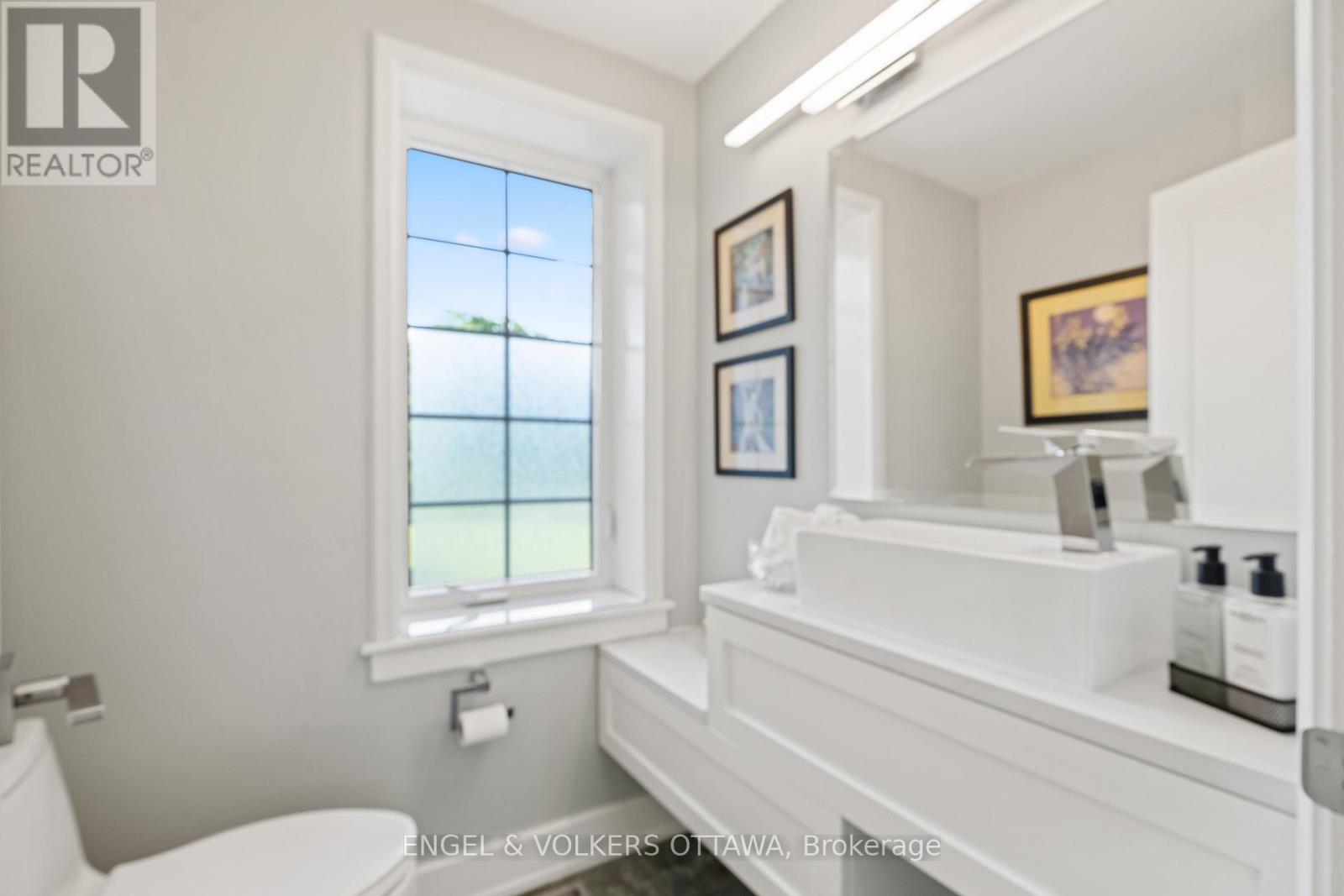 1562 LAKESHORE DRIVE - 20