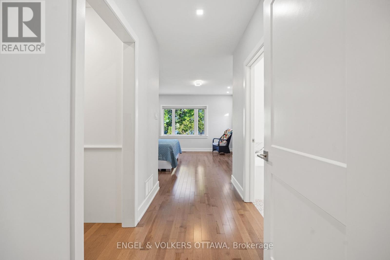 1562 LAKESHORE DRIVE - 23