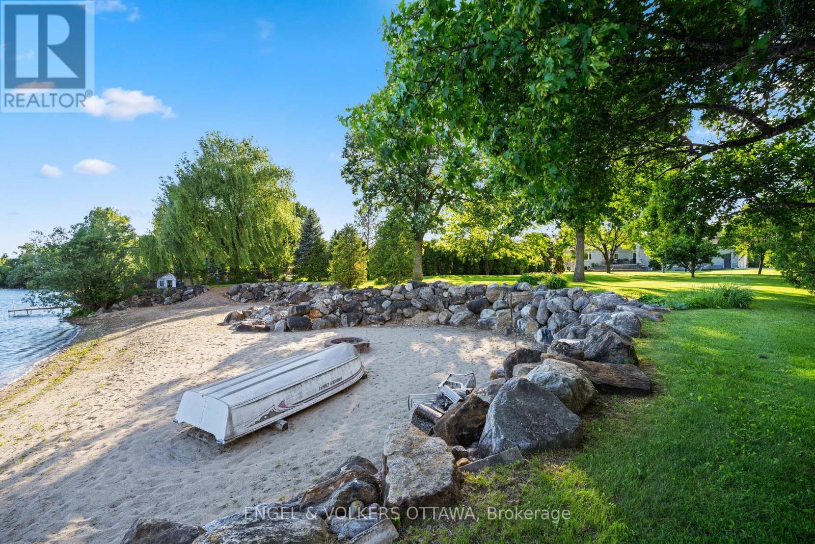 1562 LAKESHORE DRIVE - 49