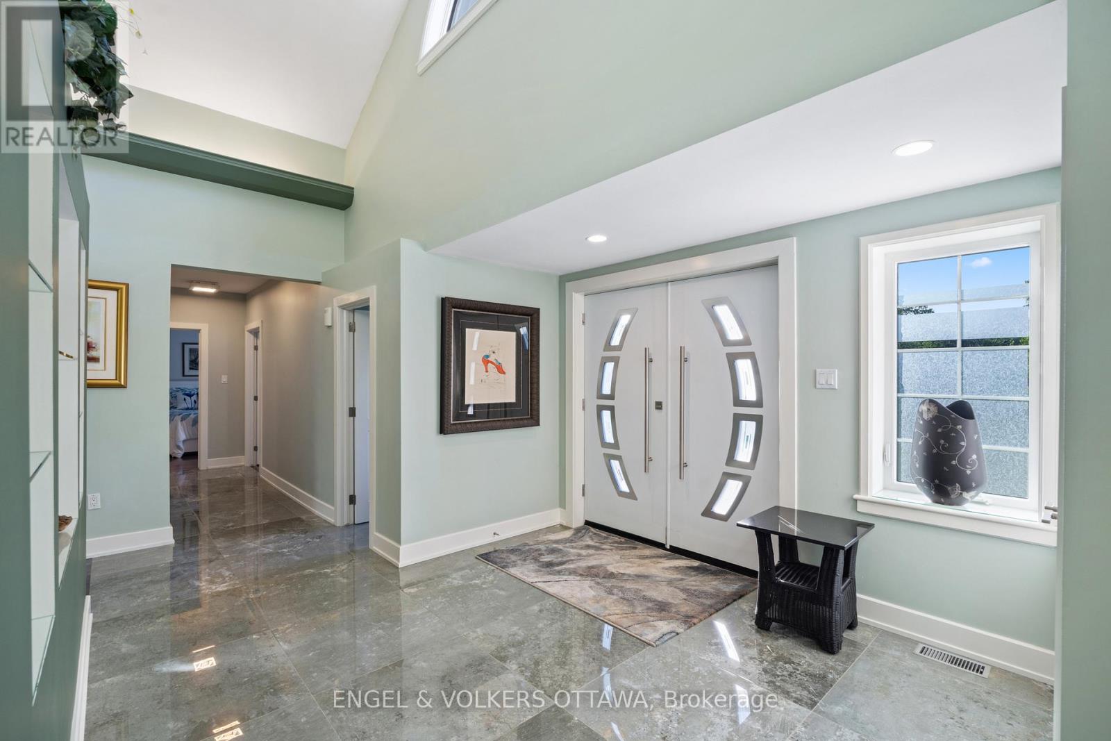 1562 LAKESHORE DRIVE - 7
