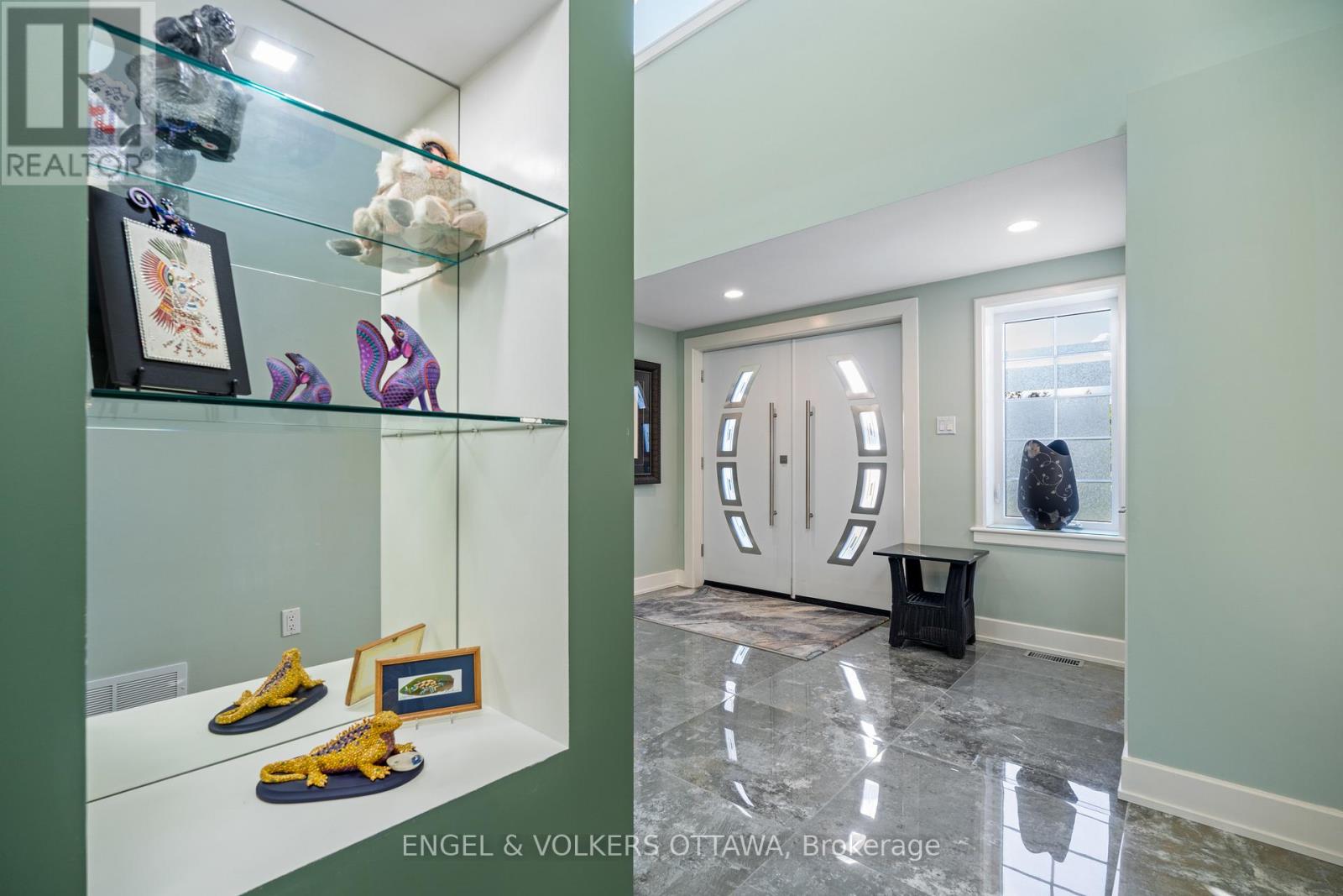 1562 LAKESHORE DRIVE - 9