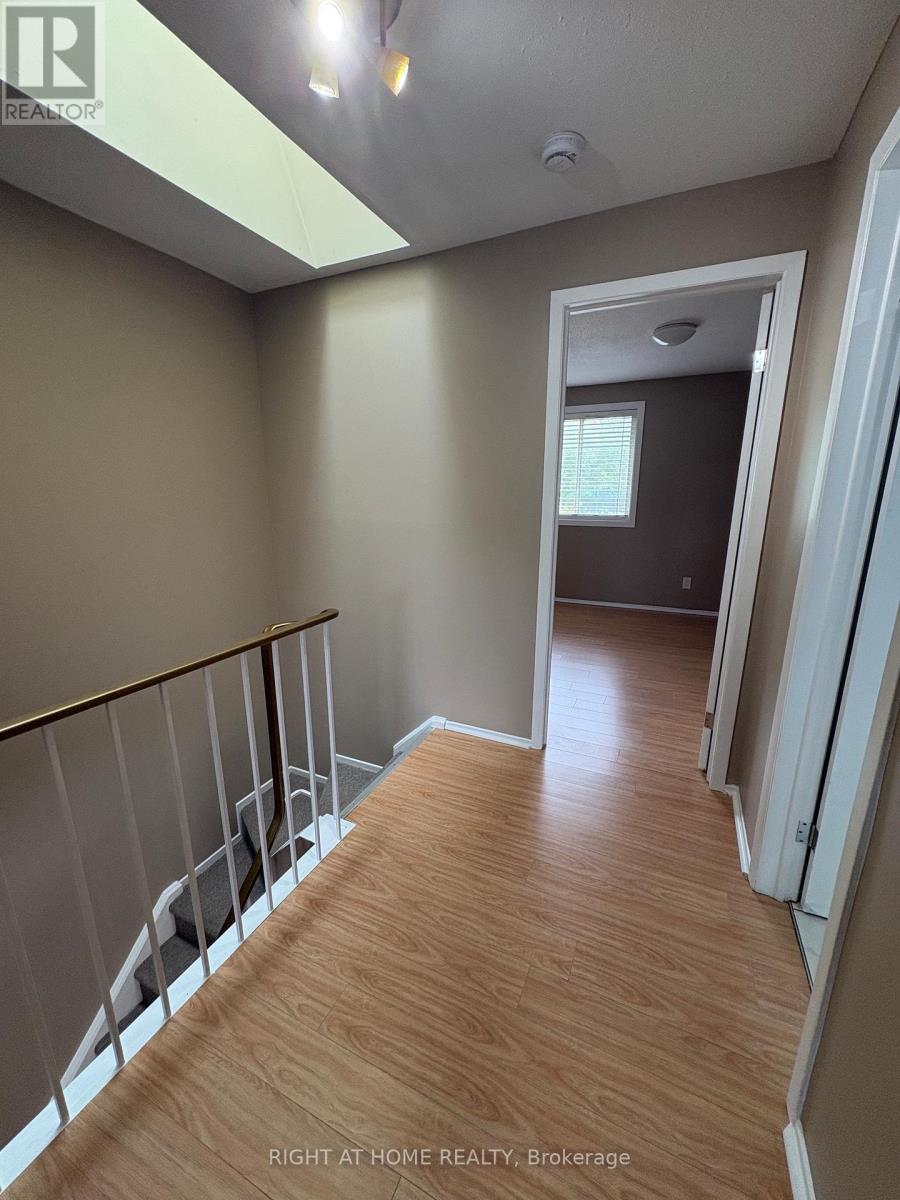 2 Bed, 2 Bath House for Rent in Ottawa – 6 – 104 VALLEY STREAM DRIVE, Ottawa – MLS# X13466204 - Image 16