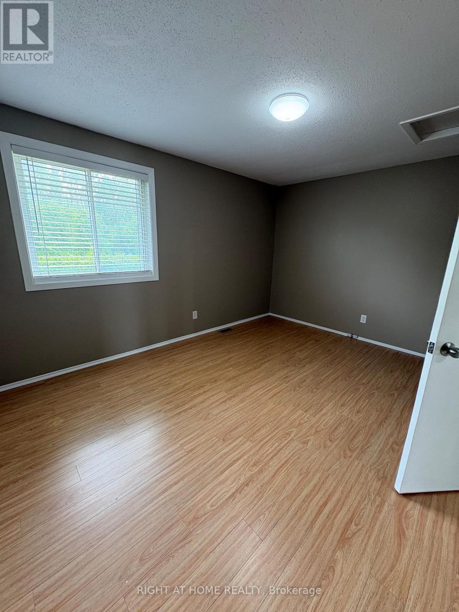 2 Bed, 2 Bath House for Rent in Ottawa – 6 – 104 VALLEY STREAM DRIVE, Ottawa – MLS# X13466204 - Image 17