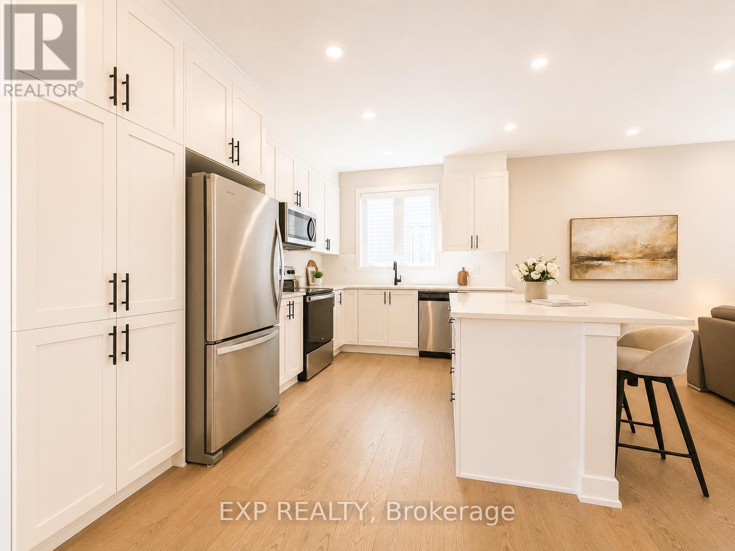3 Bed, 3 Bath House for Sale in Ottawa – 647 CREVIER WALK, Ottawa – MLS# X13466300 - Image 13
