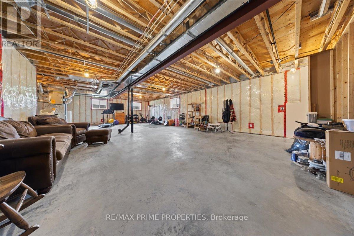 111 COMBA LANE - Image 33