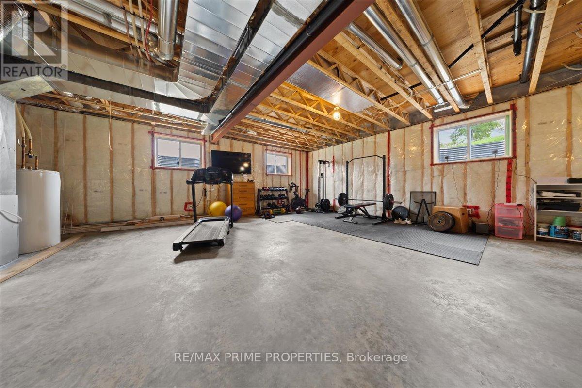 111 COMBA LANE - Image 34