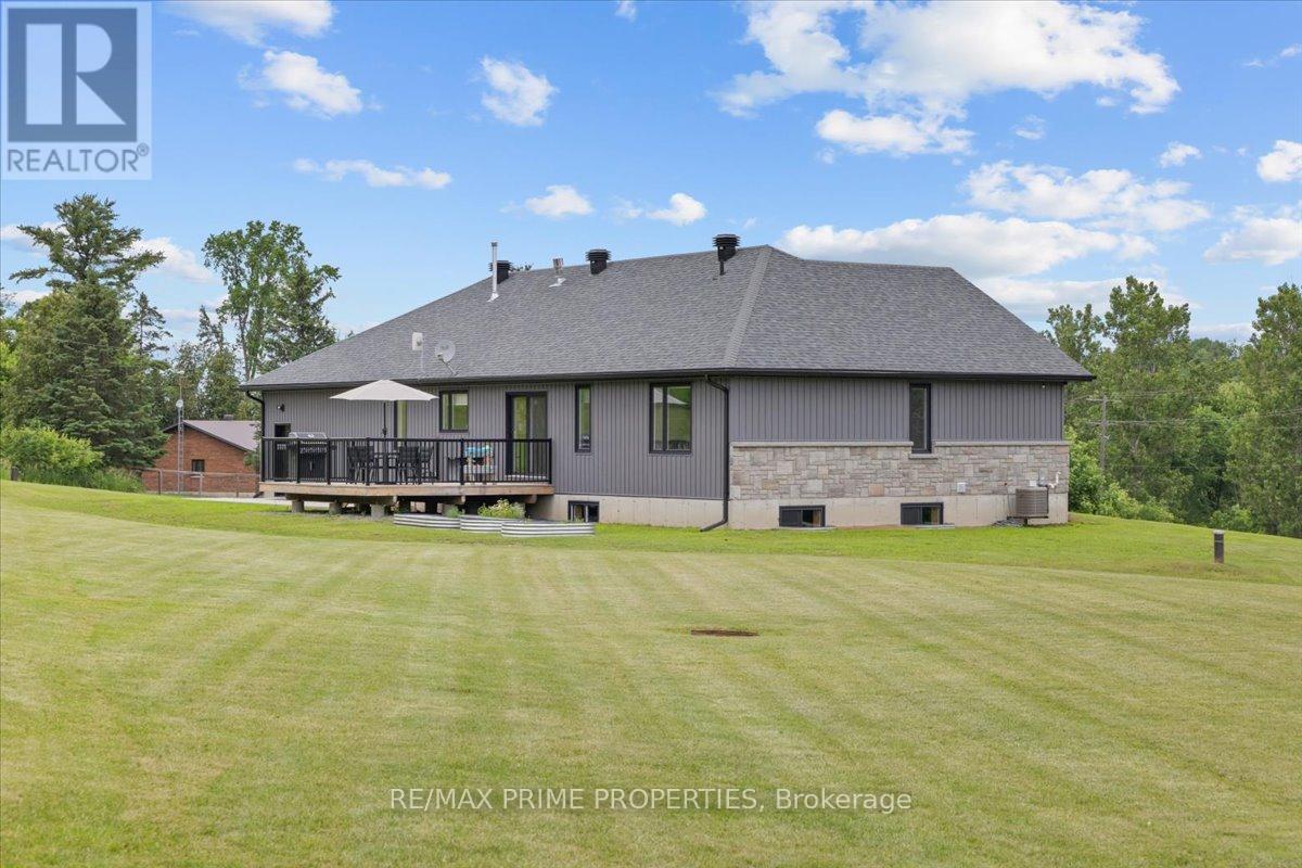 111 COMBA LANE - Image 36