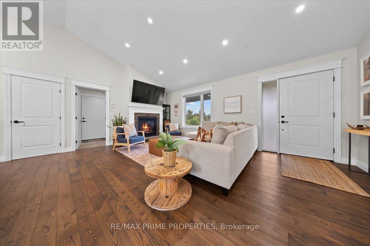 111 COMBA LANE - Image 4