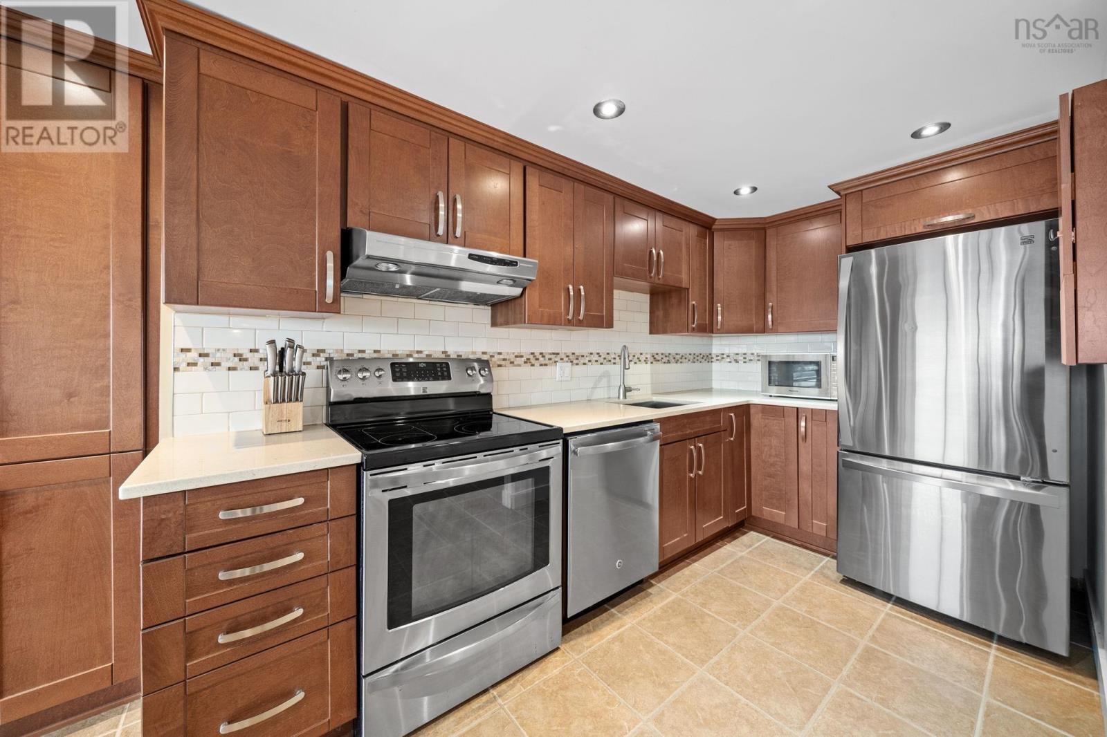 #706 6369 Coburg Road - 11