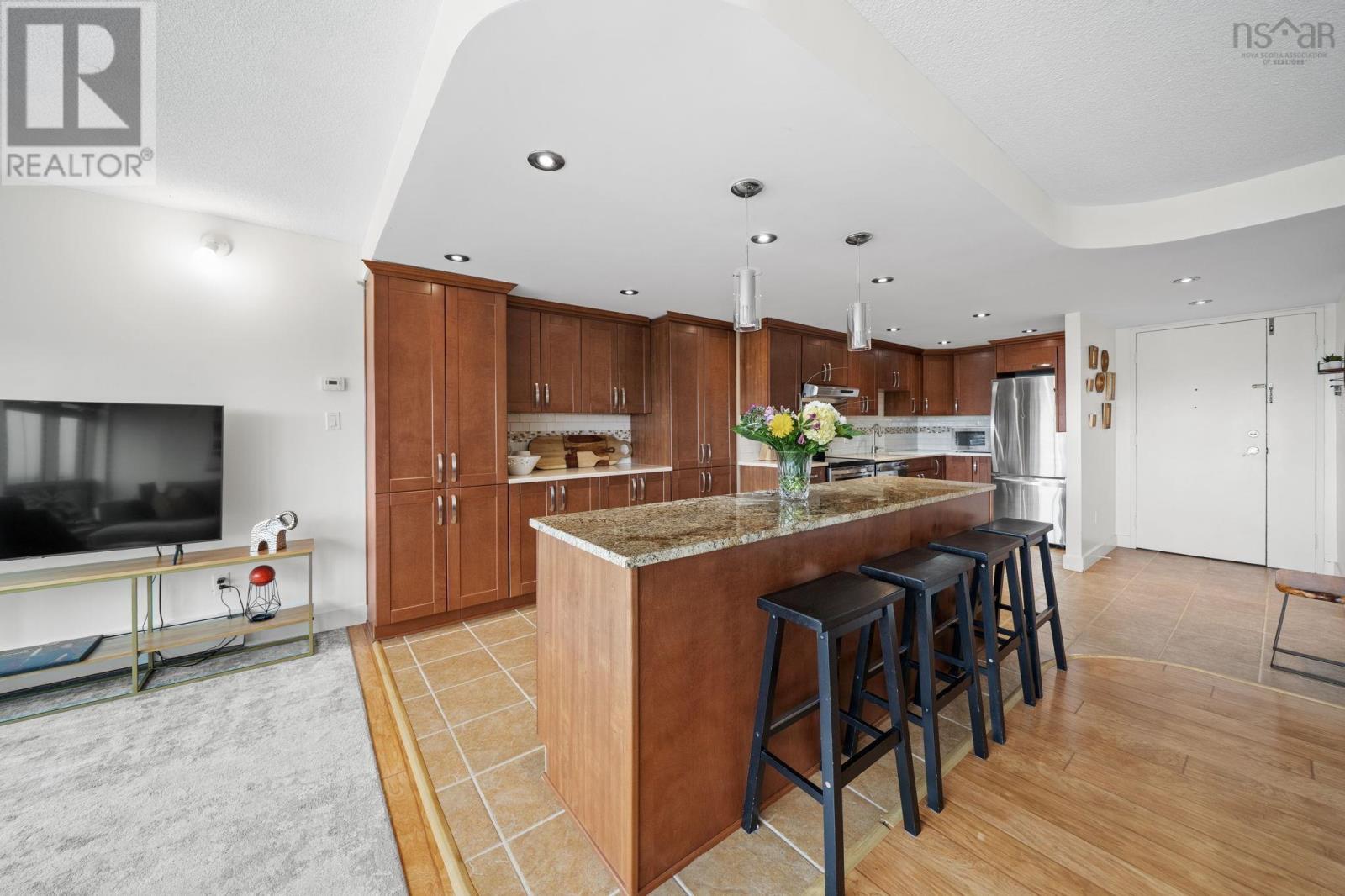 #706 6369 Coburg Road - 12