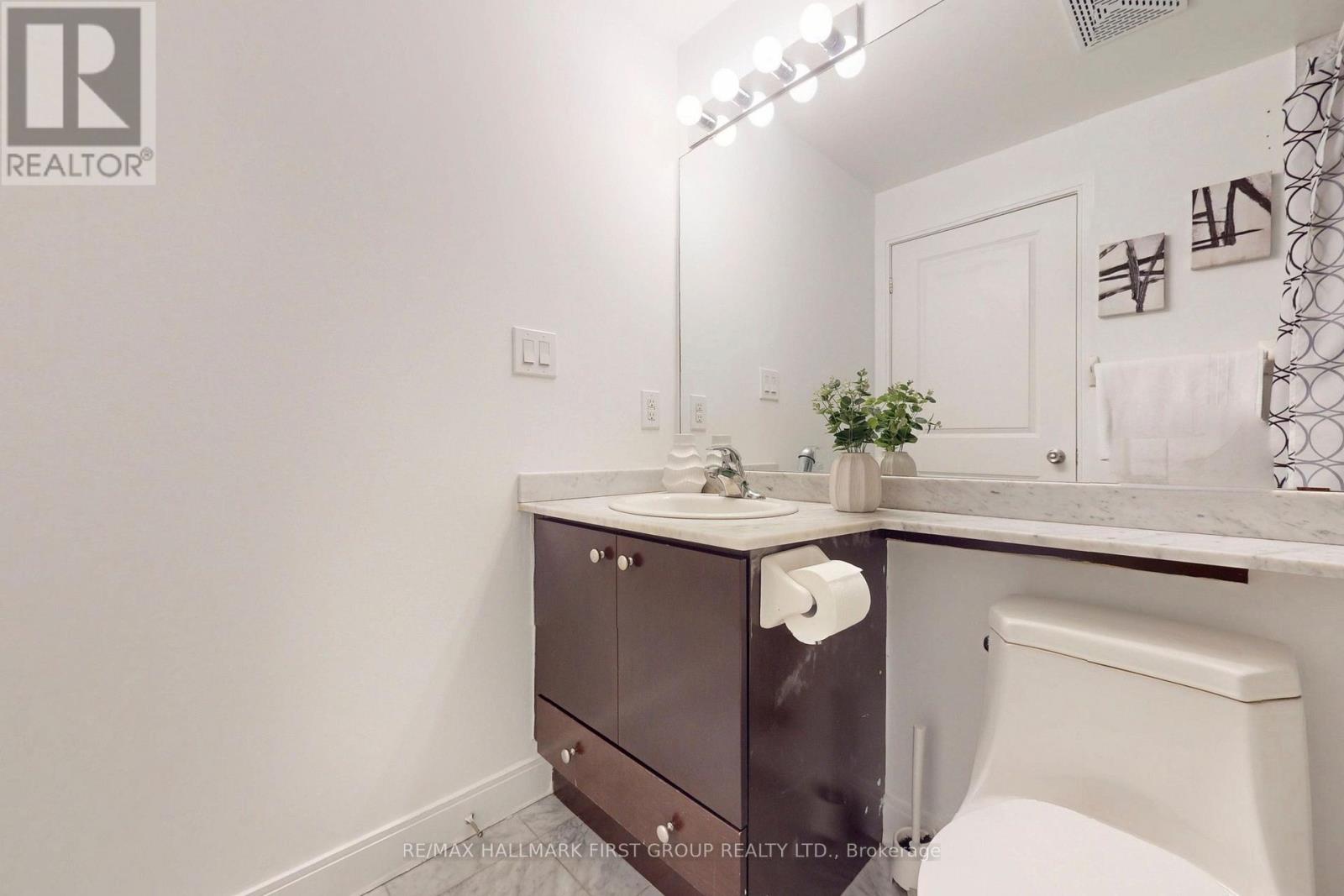 #603 50 ABSOLUTE AVENUE - 14