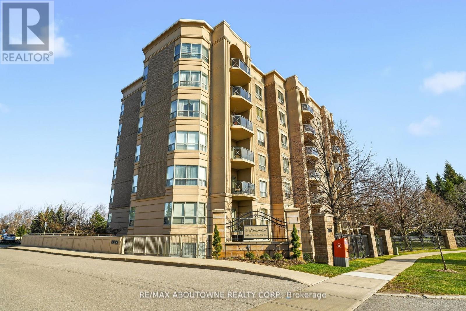 #209 2085 AMHERST HEIGHTS - 2