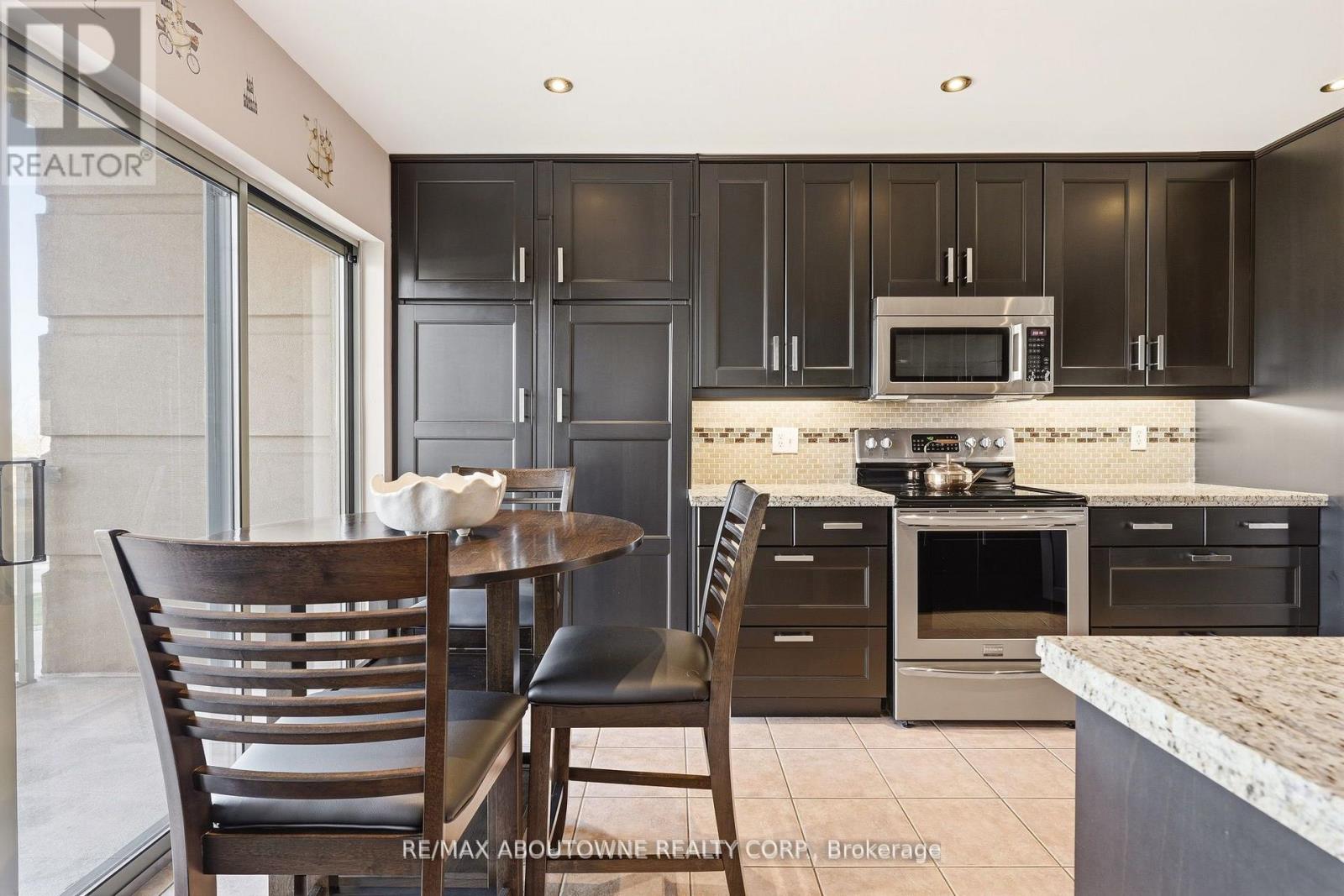 #209 2085 AMHERST HEIGHTS - 21